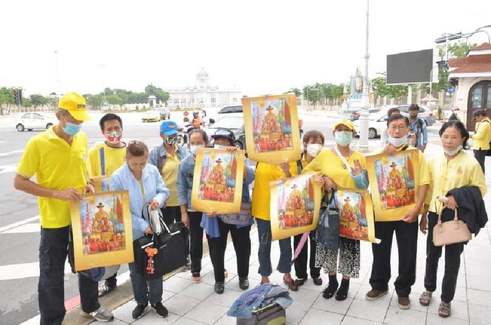 ประมวลภาพ 14 ตุลาคม 2563 หลายกลุ่มทยอยยึดพื้นที่ราชดำเนิน