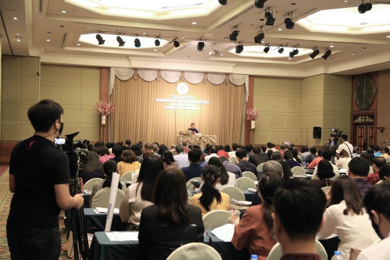 นายพรพจน์ เพ็ญพาส อธิบดีกรมโยธาธิการและผังเมือง เป็นประธานเปิดการสัมมนา เรื่อง "การจัดทำ (ร่าง) ธรรมนูญว่าด้วยการผังเมือง"