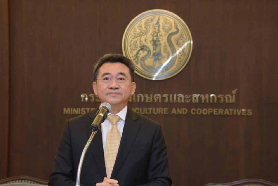 ธนา ชีรวินิจ 