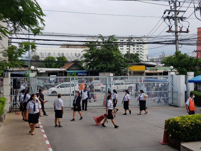 “จุรินทร์”ย้ำพร้อมรับฟังทุกฝ่าย