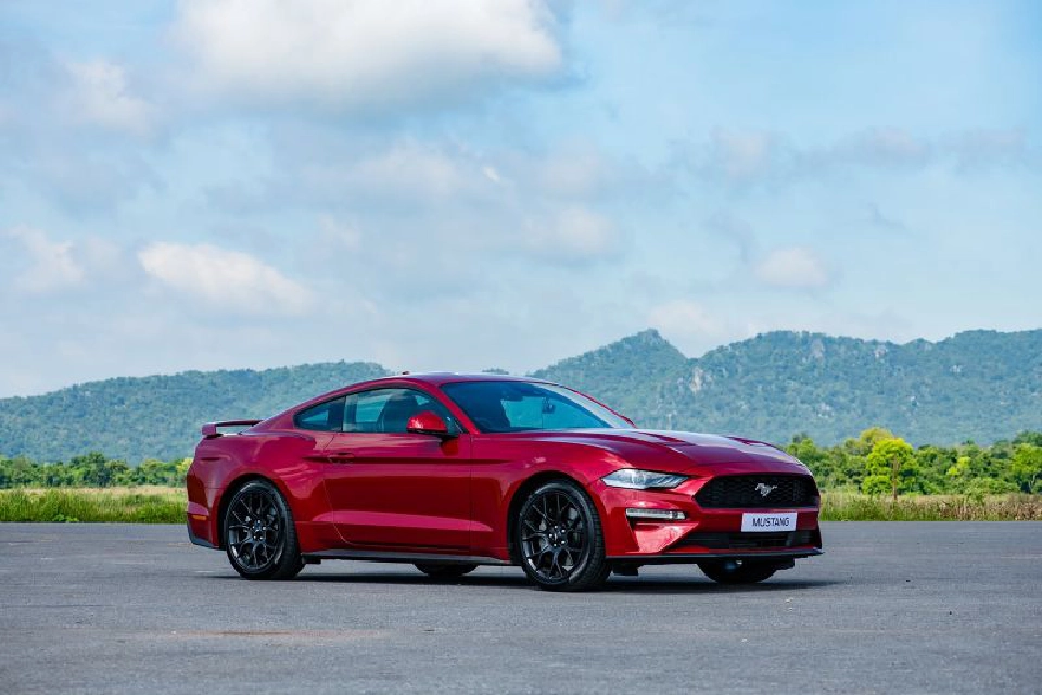 Ford Mustang ม้าป่ารุ่นพิเศษ จ่ายเพิ่ม 1 แสน