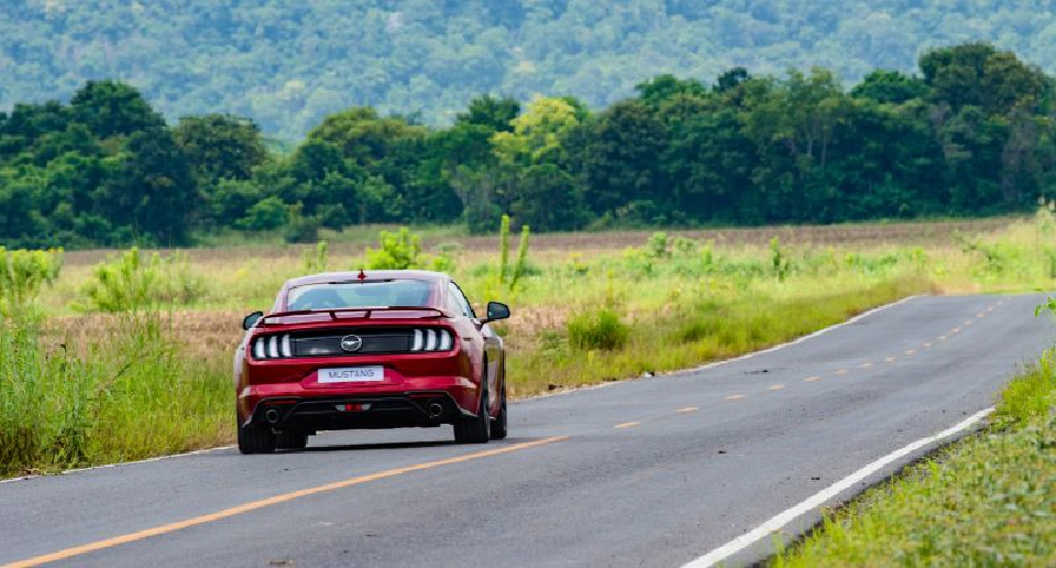 Ford Mustang ม้าป่ารุ่นพิเศษ จ่ายเพิ่ม 1 แสน
