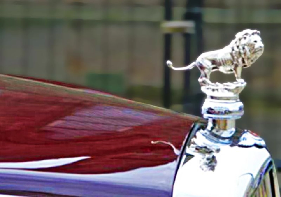 โขนรถพระที่นั่งตราราชสีห์บาร์เบอรี่