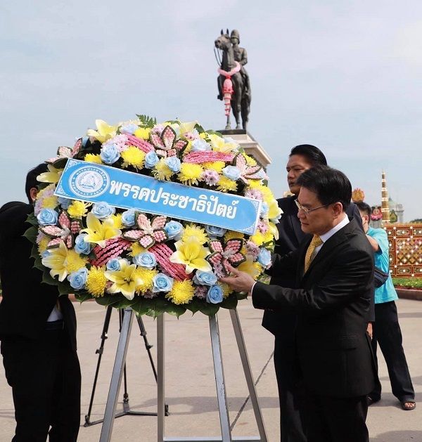 ทั่วไทยพร้อมใจวางพวงมาลา “วันปิยมหาราช”