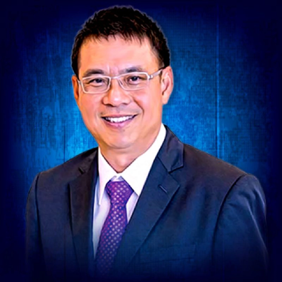 รุ่งโรจน์ รังสิโยภาส