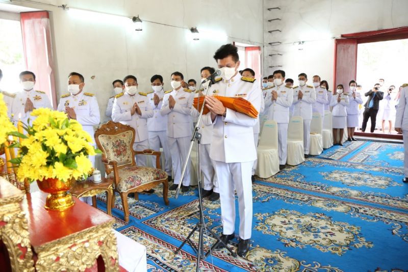 พระบาทสมเด็จพระเจ้าอยู่หัว ทรงพระกรุณาโปรดเกล้าฯ พระราชทานผ้าพระกฐินให้ ก.สาธารณสุข น้อมนำไปถวายพระสงฆ์ ณ วัดเขาแก้ววรวิหาร อ.เสาไห้ จ.สระบุรี