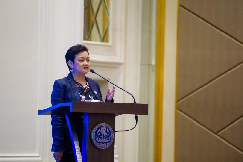 พิมพ์ชนก วอนขอพร