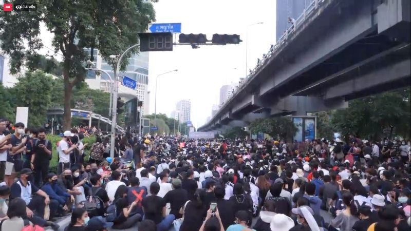 “ม็อบคณะราษฎร” เตรียมเคลื่อนขบวนไปสถานทูตเยอรมัน