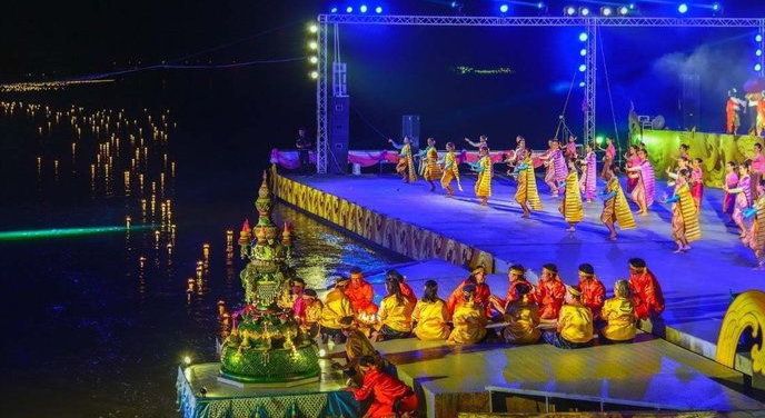 มหัศจรรย์สายน้ำปิง"กระทงสายไหลประทีป1000ดวง"ที่ตาก 