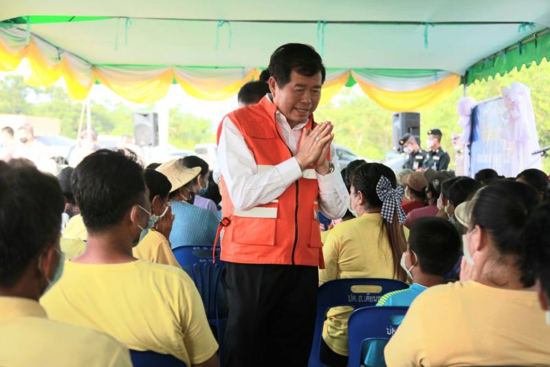  “นิพนธ์”ช่วยชาวสุราษฎร์ประสบภัยน้ำท่วมขัง 4 อำเภอ