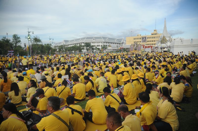 “บิณฑ์ บรรลือฤทธิ์” ลั่นคิดต่างทางการเมืองได้ แต่เรื่องสถาบันไม่ยอม