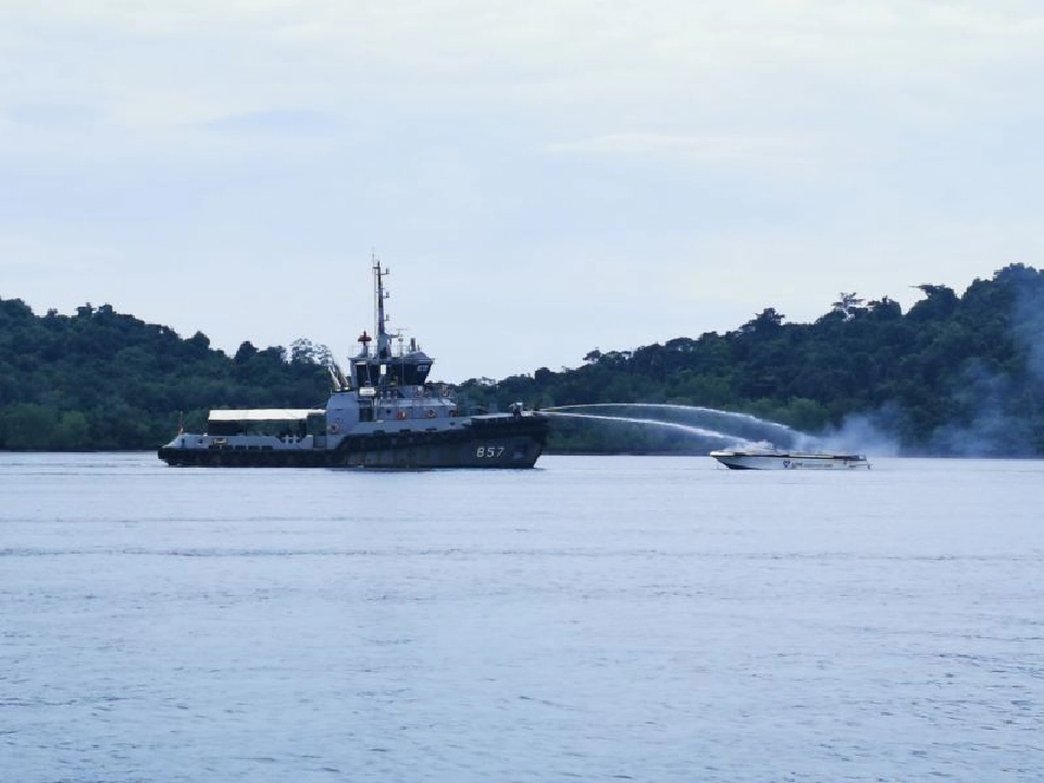 ไฟไหม้"สปีดโบ๊ท"ที่ทับละมุ"ทรภ.3"เข้าช่วยแล้ว