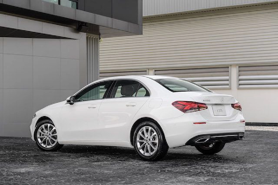 Mercedes-Benz A 200 รุ่นประกอบในประเทศ 