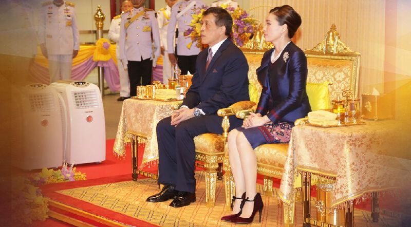 "ในหลวง-ราชินี" เสด็จฯ ทรงเปิดโครงการรถไฟฟ้ามหานครสายเฉลิมรัชมงคล