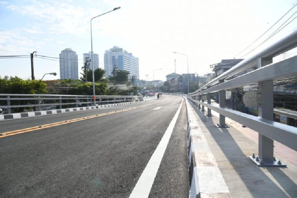 เปิดให้บริการแล้วสะพานข้ามทางแยกถนนศรีนครินทร์ –ถนนพัฒนาการ 