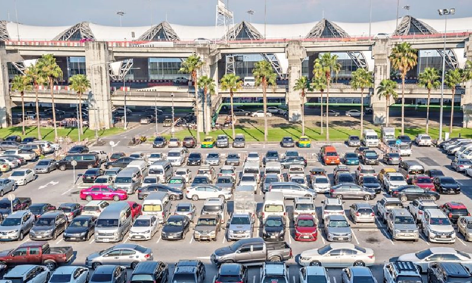 สนามบินสุวรรณภูมิ แจงคิดค่าจอดรถ 6 หมื่นบาทเหตุจอดค้างคืน8เดือน