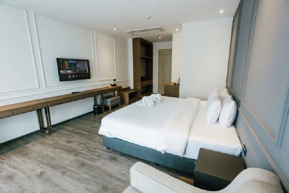 5 ที่พักพัทยา ราคาหลักร้อย วิวชมพลุหลักล้าน