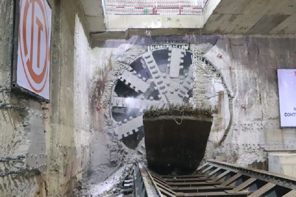  รถไฟฟ้า สายสีสีส้ม ตะวันออก สร้าง คืบ71.38% วิ่งรถได้ปี67 