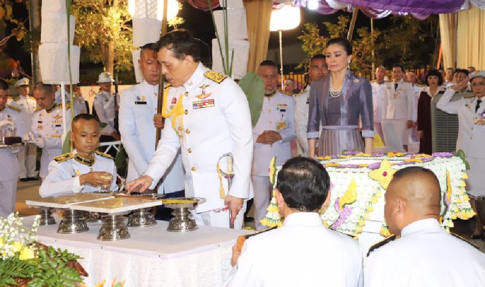 "ในหลวง-พระราชินี" ทรงวางศิลาฤกษ์ เปิดอาคารที่ทำการศาลแขวงพระนครศรีอยุธยา