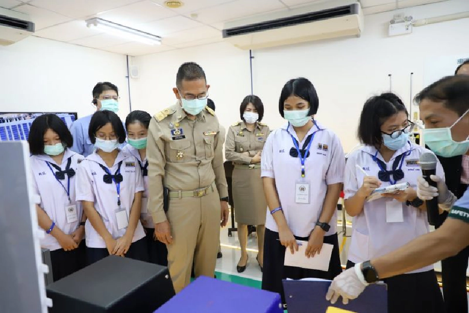 6ผู้ว่าฯน้อยเกาะติดฝึกปฎิบัติภารกิจกับ"ผู้ว่าฯชัยวัฒน์"