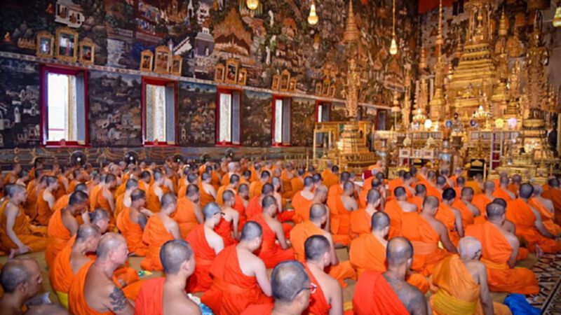 รัฐบาล เชิญชวนชาวพุทธร่วมสวดมนต์ ถวายพระพรชัยมงคล "พระพันปีหลวง-ในหลวง ร.10-สมเด็จพระราชินี" รัฐบาล เชิญชวนชาวพุทธร่วมสวดมนต์ ถวายพระพรชัยมงคล "พระพันปีหลวง-ในหลวง ร.10-สมเด็จพระราชินี"