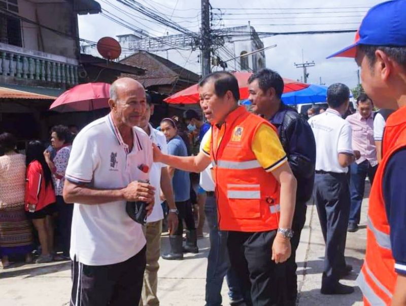“นิพนธ์”สั่งเร่งระบายน้ำท่วมขังสงขลา