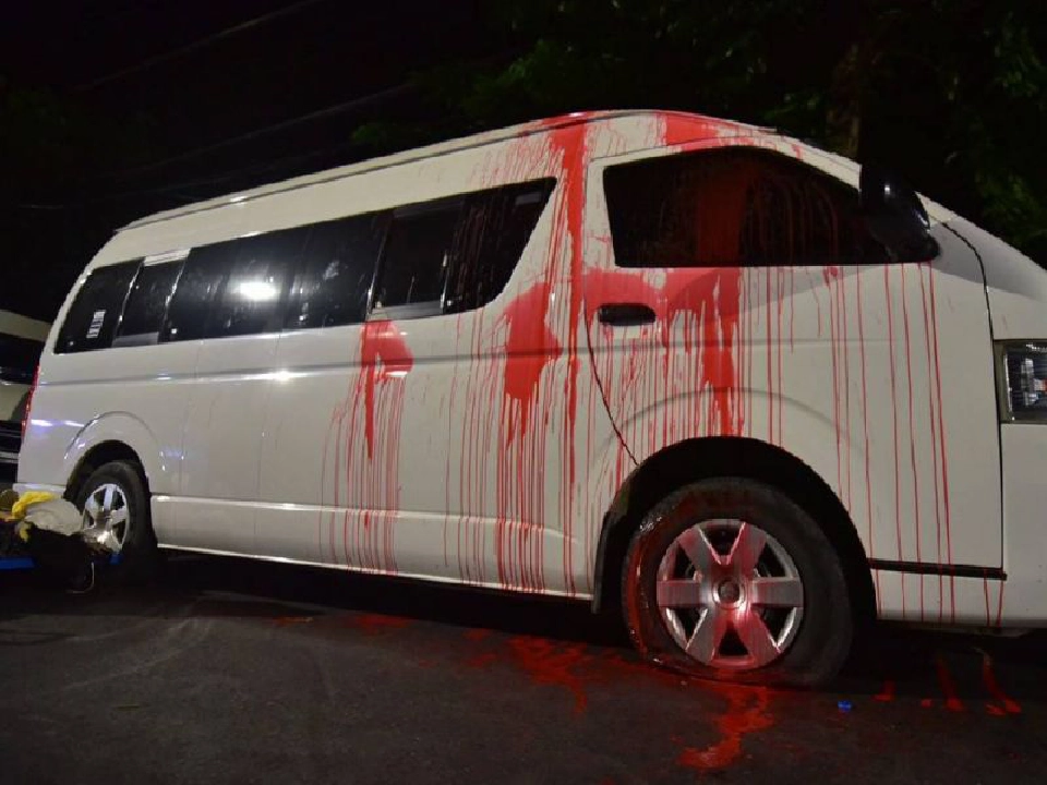 แกนนำม็อบราษฎร ขอมวลชนอย่าทำลายทรัพย์สินราชการ