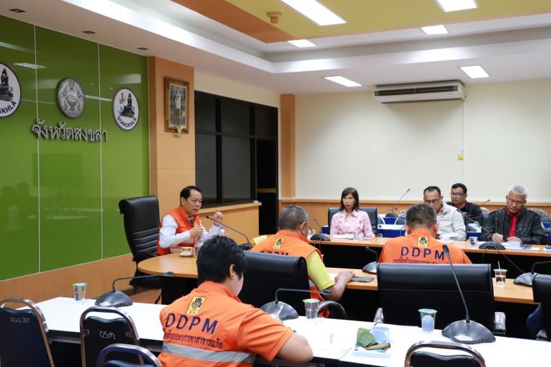 ผู้ว่าฯประชุมด่วน ฝนถล่มสงขลาน้ำท่วม ปิดโรงเรียนแล้วหลายแห่ง 