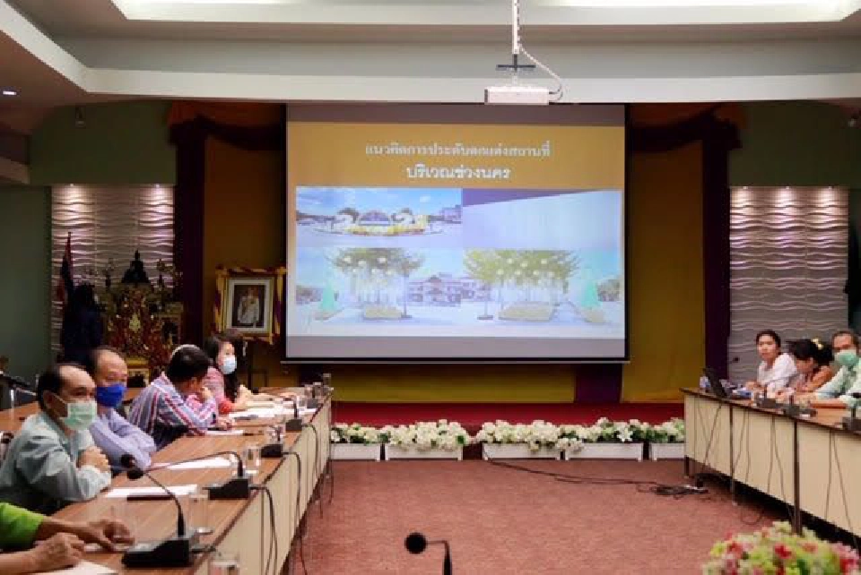 ฉลองฉลูฉลุย@นครลำปาง รับปีใหม่ยิ่งใหญ่ที่"ห้าแยกหอนาฬิกา"