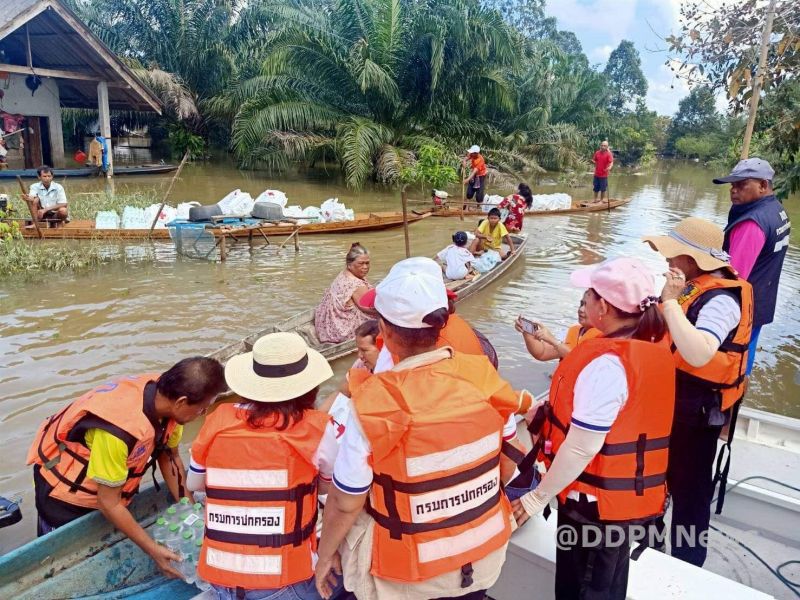 เปิดข้อมูล “น้ำท่วมภาคใต้” 5.5 แสนครัวเรือนเดือดร้อน เสียชีวิตแล้ว 29 ราย