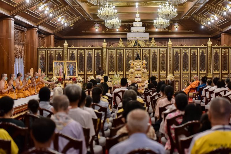ประมวลภาพ “วัดบวรนิเวศราชวรวิหาร” จัดสวดมนต์ทุกวันเสาร์