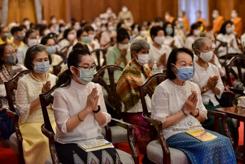ประมวลภาพ “วัดบวรนิเวศราชวรวิหาร” จัดสวดมนต์ทุกวันเสาร์