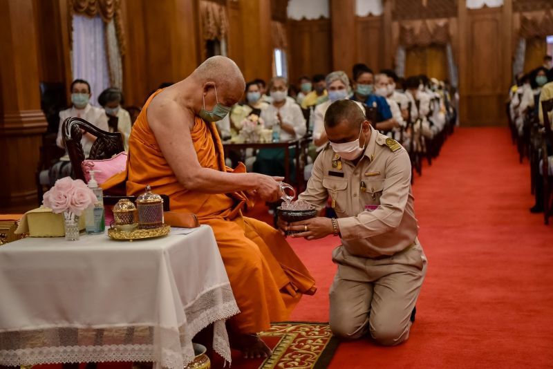 ประมวลภาพ “วัดบวรนิเวศราชวรวิหาร” จัดสวดมนต์ทุกวันเสาร์