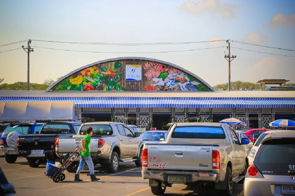 ตลาดยิ่งเจริญคึกคัก รัฐบาลเดินหน้า ‘คนละครึ่ง’ เฟส 2   