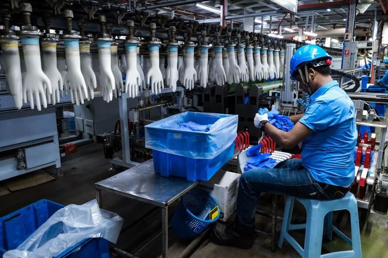 ท็อป โกลฟ เป็นผู้ผลิตถุงมือยางรายใหญ่ที่สุดในโลก