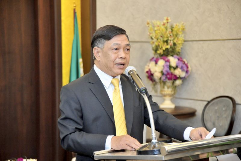 อลงกรณ์ พลบุตร
