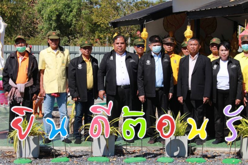 "แรมโบ้-อานนท์”ขอพรปีใหม่ให้"รัฐบาลลุงตู่”อยู่ยาวนาน 