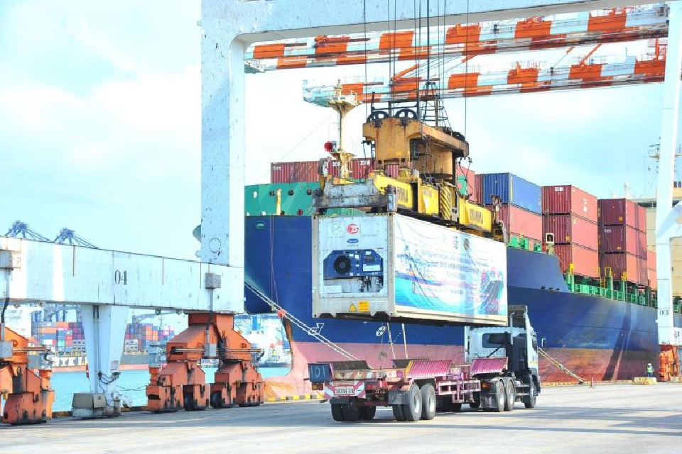 “เฉลิมชัย” กดแตรส่งสินค้าเกษตรไทยไปตลาดโลก