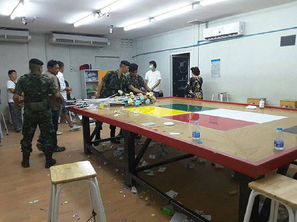 (แฟ้มภาพ) ทหารจาก ร.11 พัน.2 รอ. เคยจับกุมบ่อนแจ้งวัฒนะ 14 มาแล้วเมื่อ 31 ธ.ค. 2559