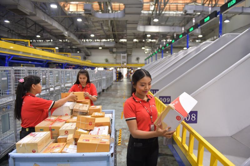 ‘ไปรษณีย์ไทย’ เผยปี 63 ส่งพัสดุแล้วกว่า 2,400 ล้านชิ้น