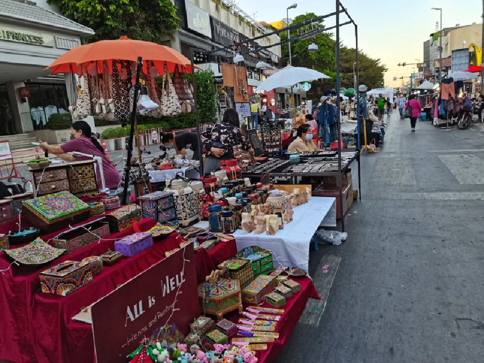 Fine Day @ Night Bazaar ปลุกเที่ยวย่านของดี"เชียงใหม่"