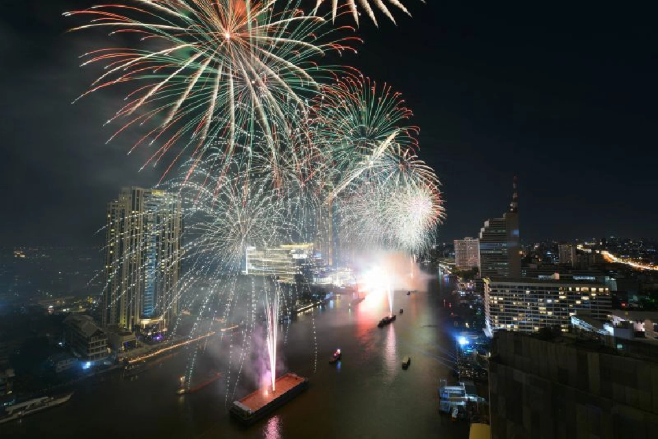 "เคานต์ดาวน์"วิถีใหม่ เซ็นทรัลเวิลด์ -ไอคอนสยาม