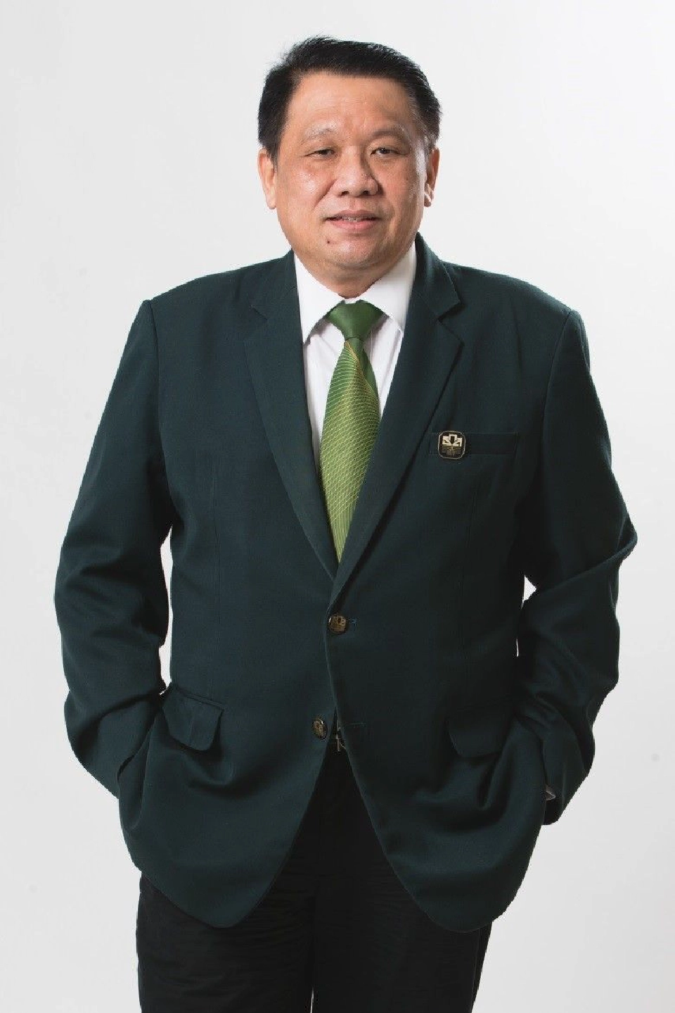 ธนรัตน์ งามวลัยรัตน์