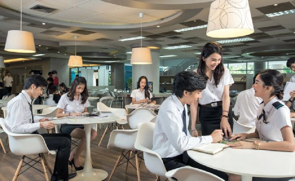 "ธุรกิจบัณฑิตย์" ปรับหลักสูตร ตอบโจทย์ 5 เมกะเทรนด์