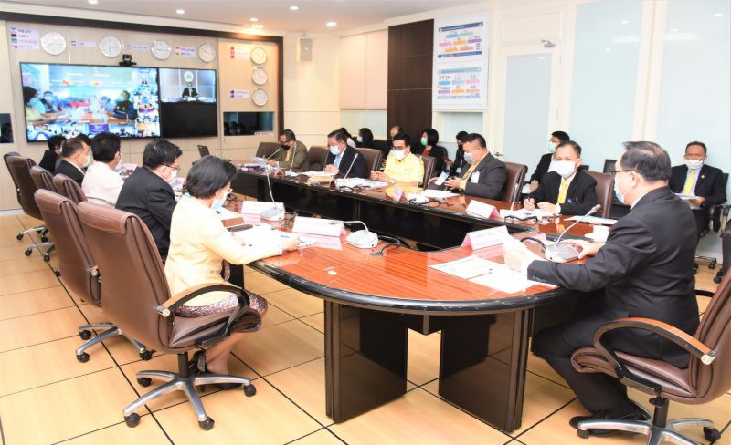 ผู้บริหารกระทรวงแรงงานประชุมทางไกลหน่วยงานในสังกัดประจำภาคเหนือ-อีสานกำชับเคร่งครัดมาตรการคุมโควิด
