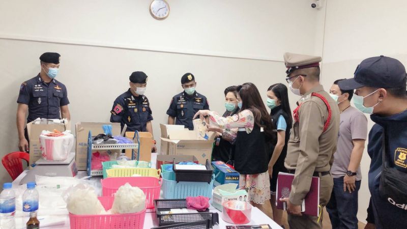 191ทลายโกดังย่านปทุมธานีนำถุงมือยางแพทย์ใช้แล้วนำมาแพ็คขายใหม่ในกรุงเทพ