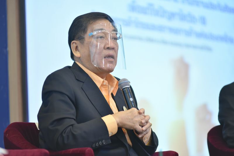 นายพจน์ อร่ามวัฒนานนท์ รองประธานกรรมการ สภาหอการค้าแห่งประเทศไทย