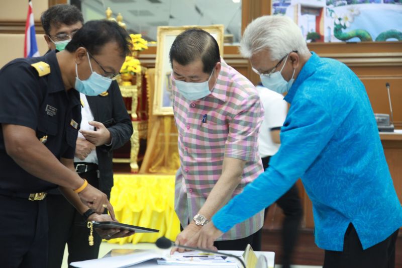 นิพนธ์ บุญญามณี ประชุมคณะกรรมการขับเคลื่อนสงขลา