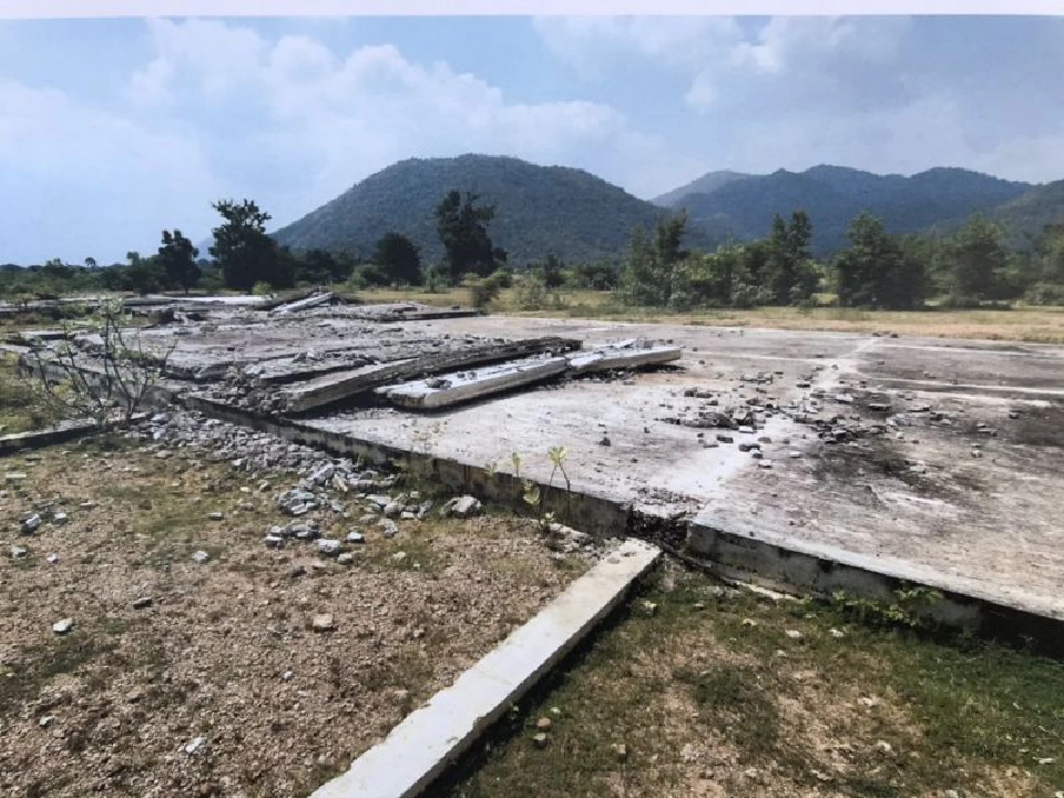 สภาพสิ่งปลูกสร้างในโครงการ (ขอบคุณภาพจากเนชั่นทีวี) 