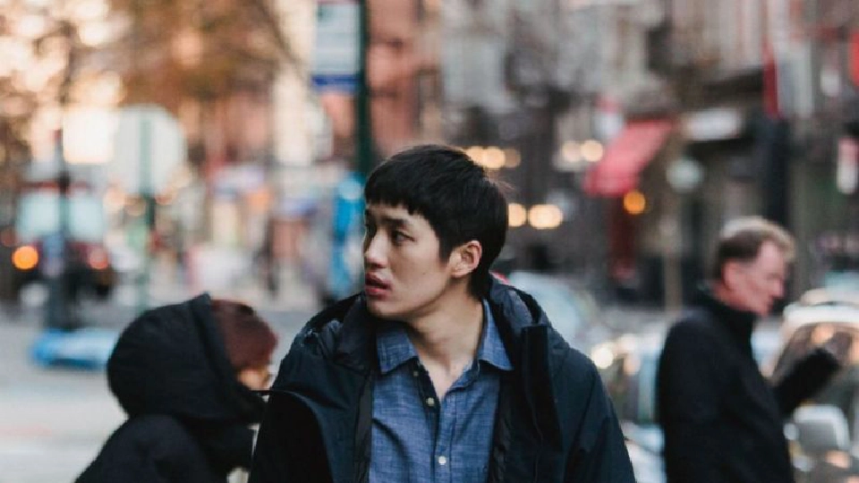 ต่อ-ธนภพ ลีรัตนขจร